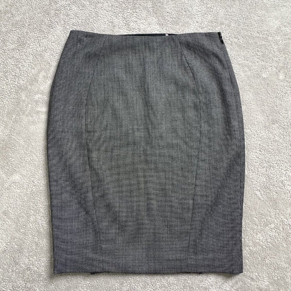 Elie Tahari Women's Career Pencil Skirt Lined Side Zip Pleat Hem Size 4 Grey